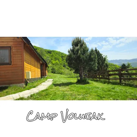 Camp *